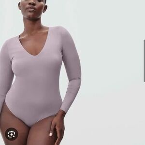 Everlane Women's Dusty Lavender Long Sleeve V-neck bodysuit